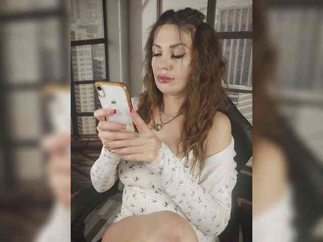 SexyKitty75-1 webcam