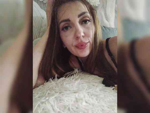 SexyKitty75-1 webcam