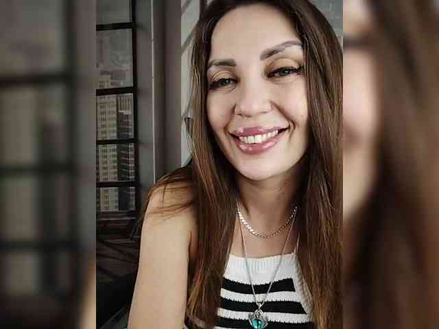 SexyKitty75-1 webcam