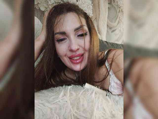 SexyKitty75-1 webcam