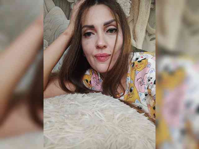 SexyKitty75-1 webcam