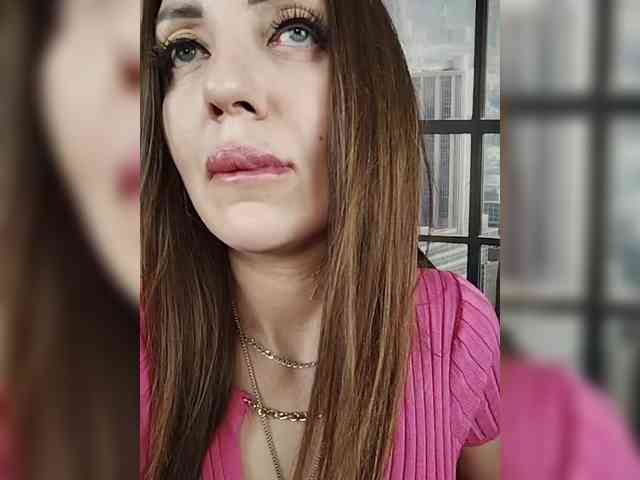 SexyKitty75-1 webcam