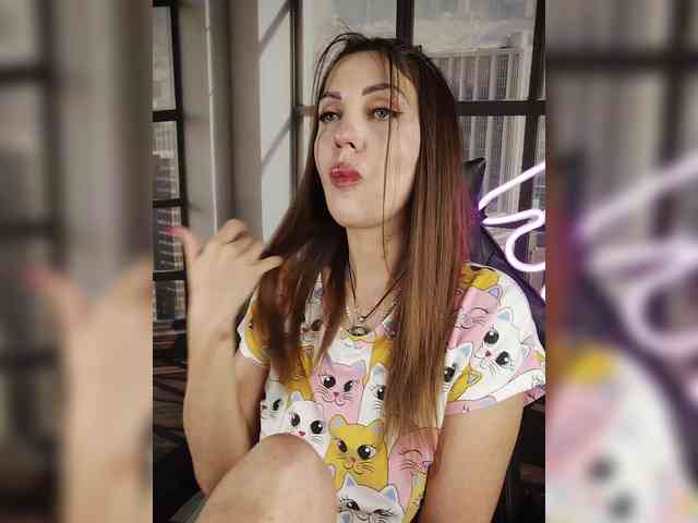 SexyKitty75-1 webcam