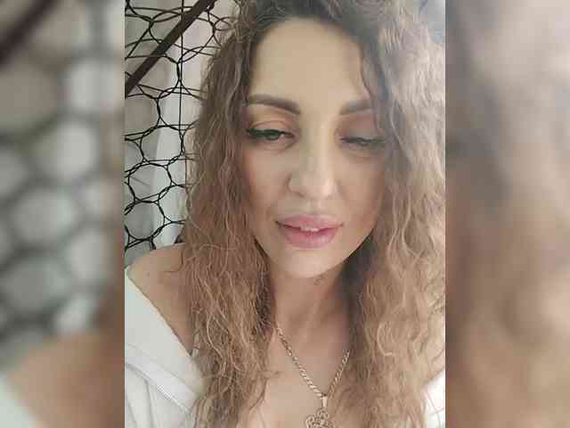 SexyKitty75-1 webcam