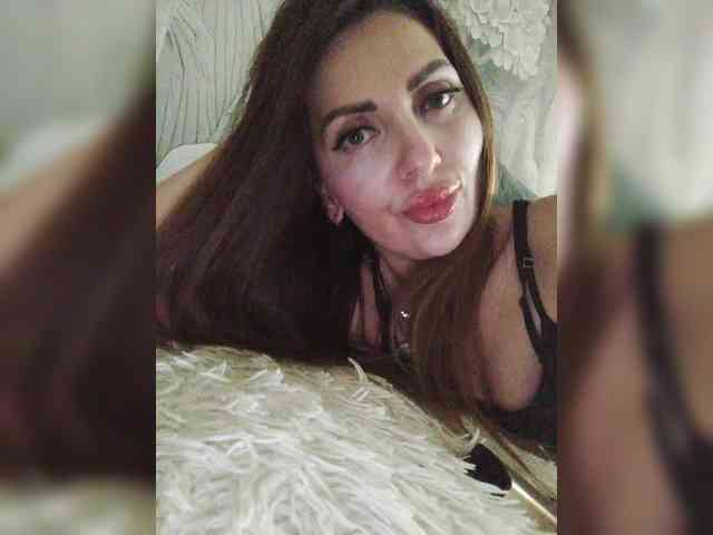 SexyKitty75-1 webcam
