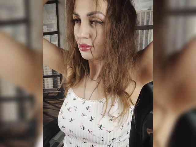SexyKitty75-1 webcam