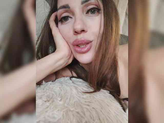 SexyKitty75-1 webcam