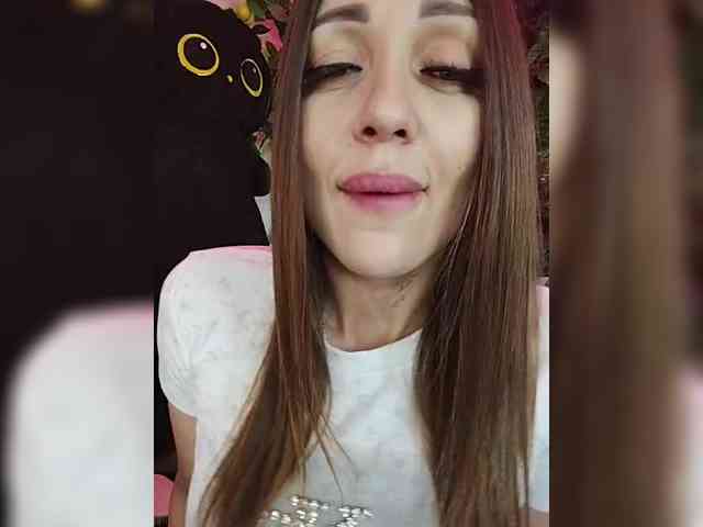 SexyKitty75-1 webcam