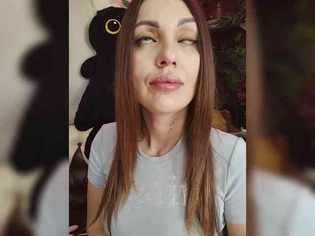 SexyKitty75-1 webcam