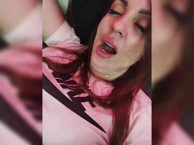 SexyKitty75-1 webcam