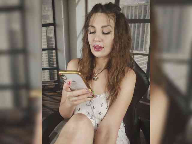 SexyKitty75-1 webcam