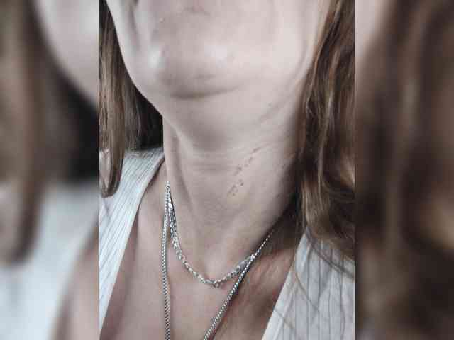 SexyKitty75-1 webcam