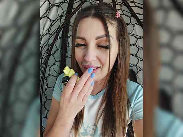 SexyKitty75-1 webcam