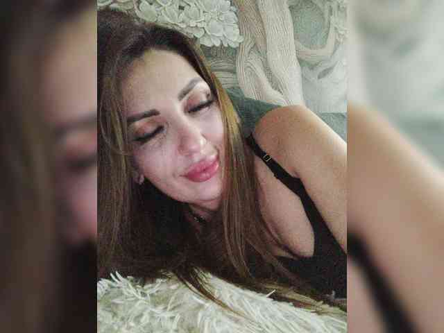 SexyKitty75-1 webcam