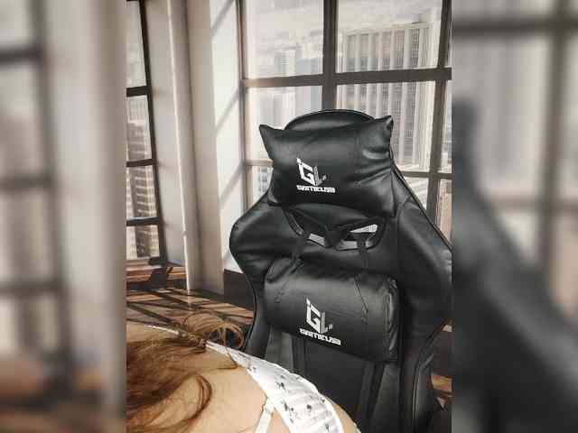sexykitty75-1's live room
