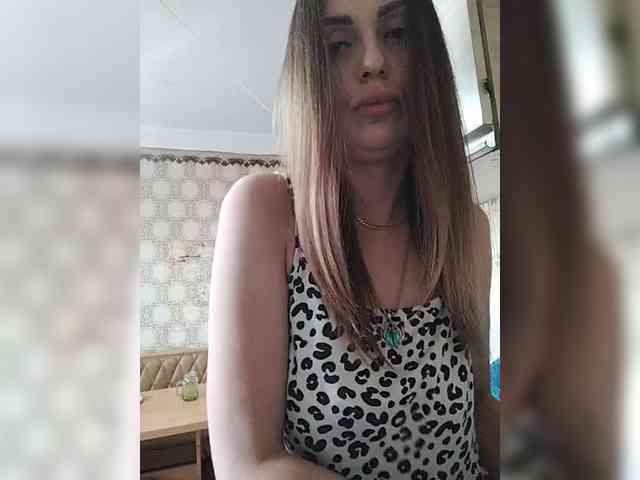 SexyKitty75-1 webcam