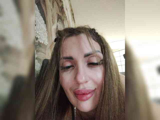 SexyKitty75-1 webcam