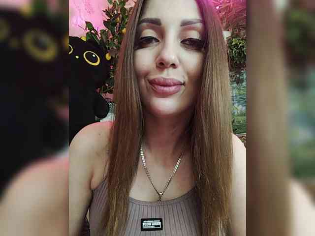 SexyKitty75-1 webcam