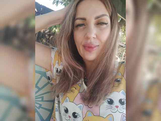 sexykitty75-1's live room