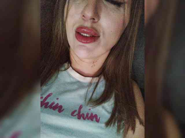 SexyKitty75-1 webcam