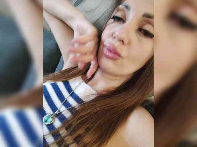 SexyKitty75-1 webcam