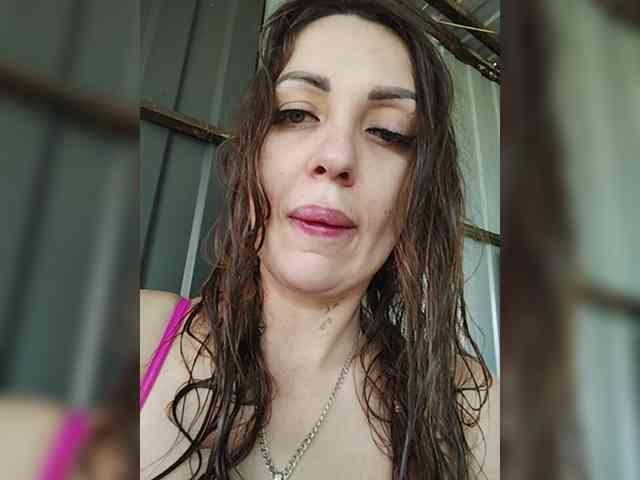 SexyKitty75-1 webcam