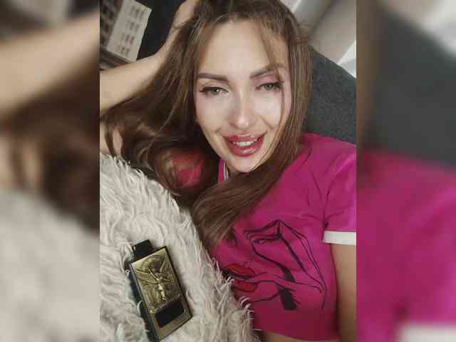 SexyKitty75-1 webcam
