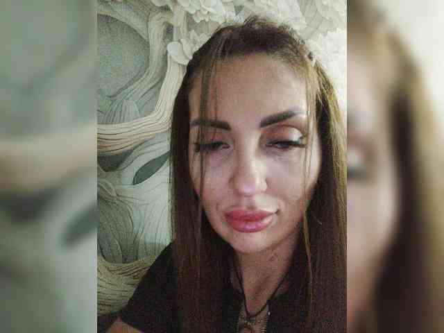 SexyKitty75-1 webcam