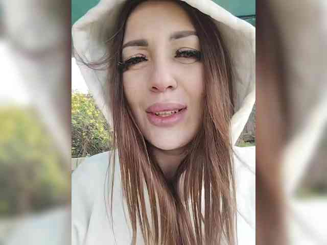 SexyKitty75-1 webcam