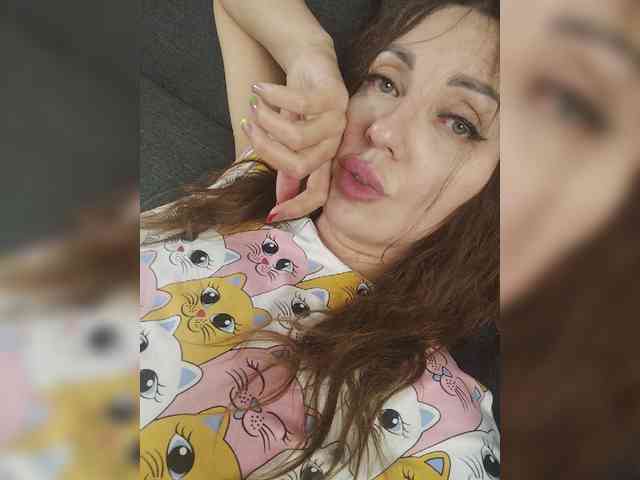 SexyKitty75-1 webcam