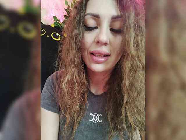 SexyKitty75-1 webcam