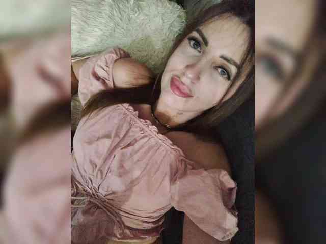 SexyKitty75-1 webcam