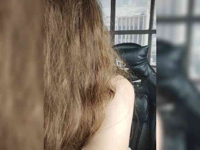 SexyKitty75-1 webcam