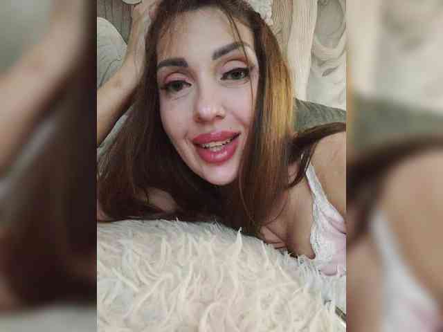 SexyKitty75-1 webcam