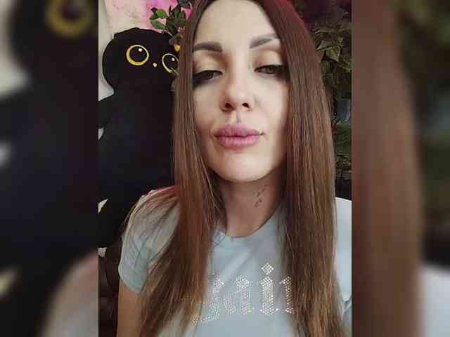 SexyKitty75-1 webcam