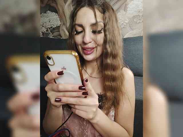 SexyKitty75-1 webcam