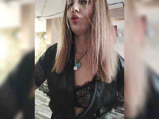 SexyKitty75-1 webcam