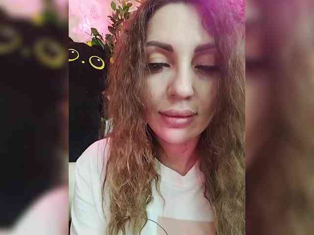 SexyKitty75-1 webcam