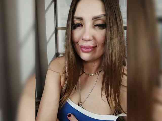 SexyKitty75-1 webcam