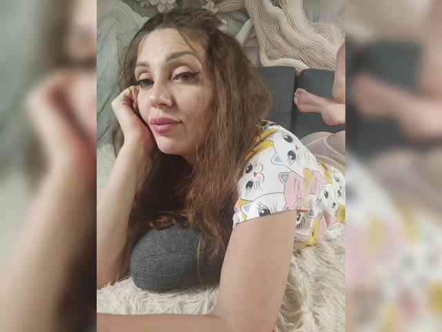 SexyKitty75-1 webcam