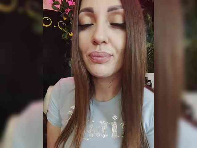 SexyKitty75-1 webcam