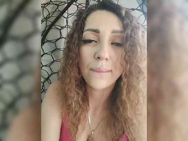 SexyKitty75-1 webcam