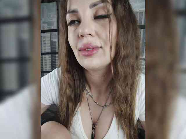 SexyKitty75-1 webcam