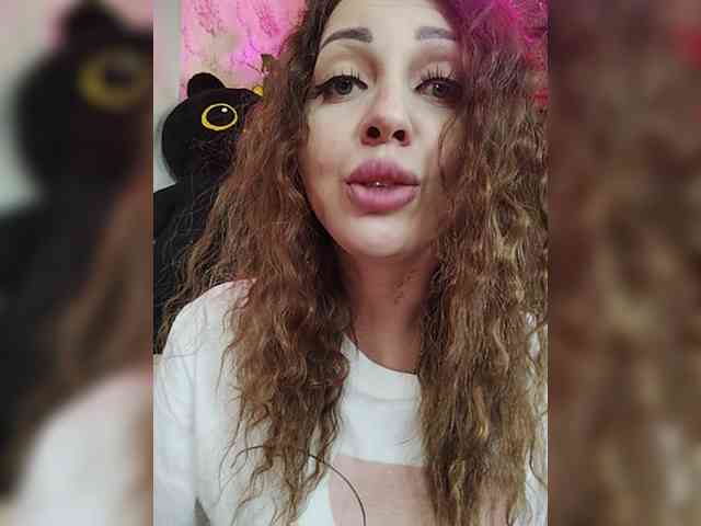 SexyKitty75-1 webcam