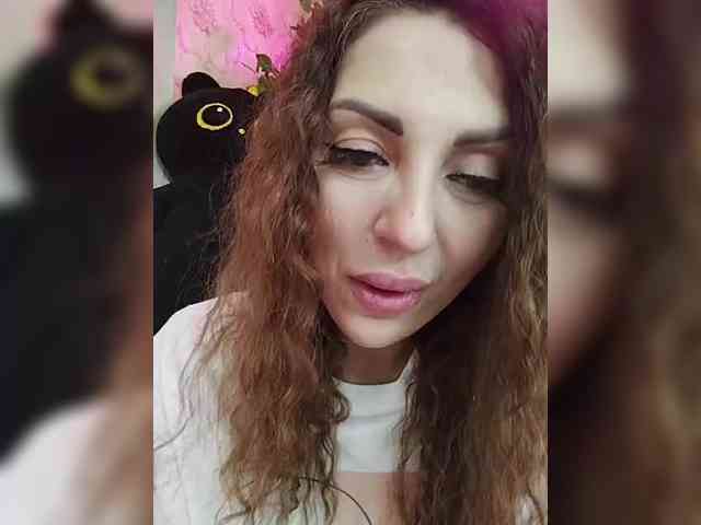 SexyKitty75-1 webcam