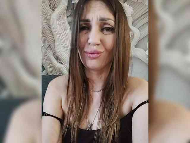 SexyKitty75-1 webcam