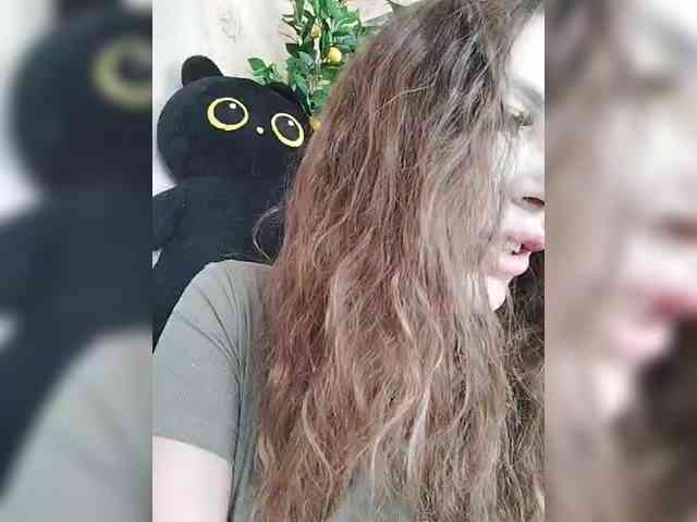SexyKitty75-1 webcam