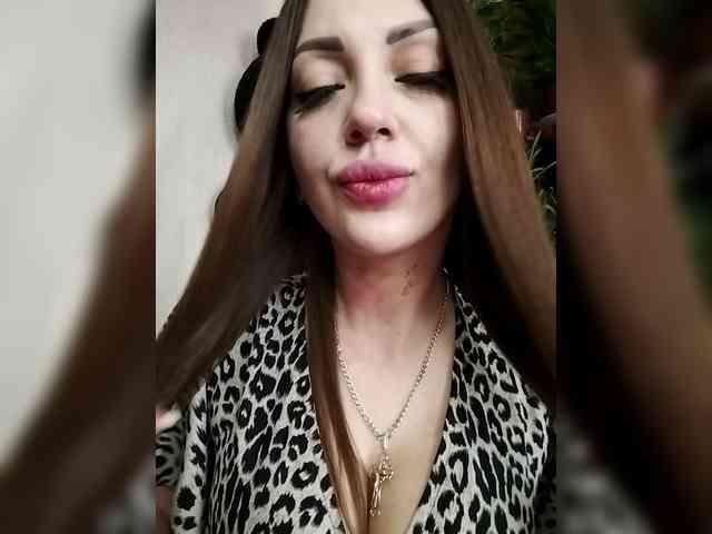 SexyKitty75-1 webcam