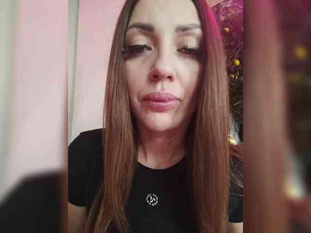 SexyKitty75-1 webcam