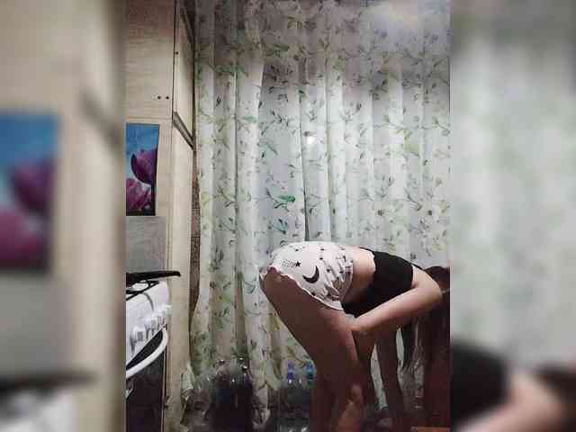SexyKitty75-1 webcam
